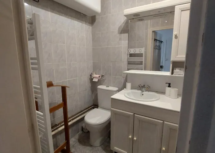 Apartment De Charme A *